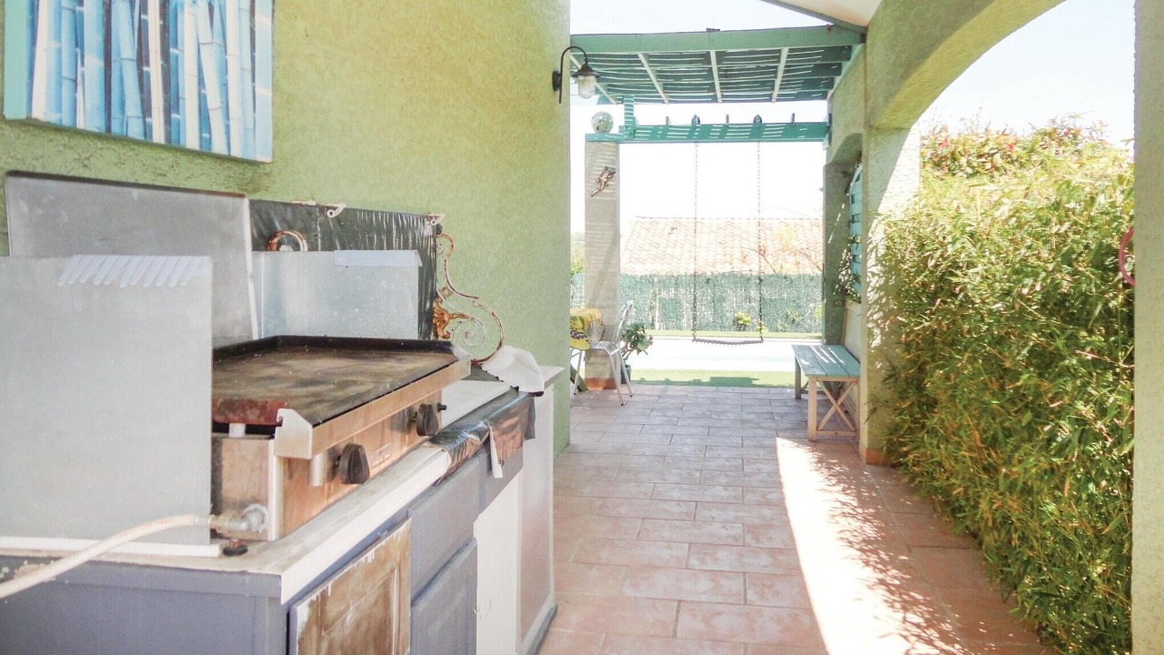 Photo of Others in Servian