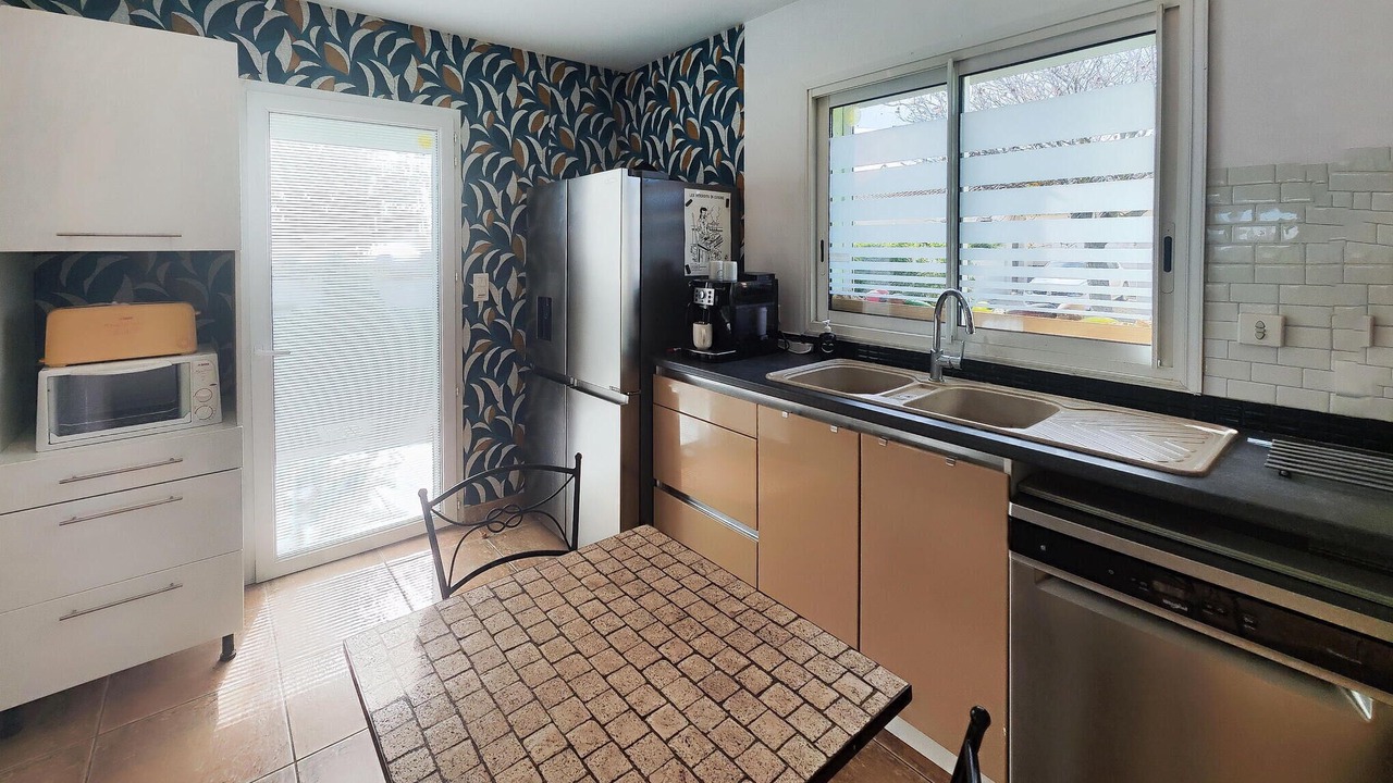 Photo of Others in Servian