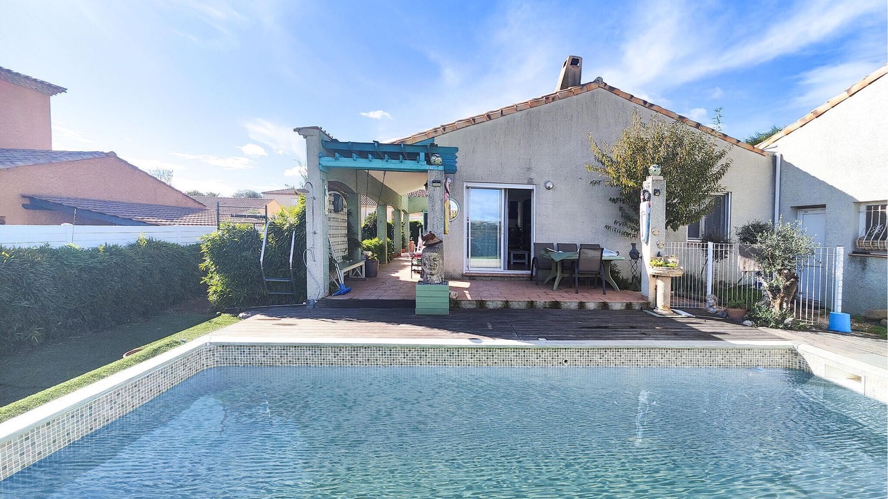 Photo of Others in Servian