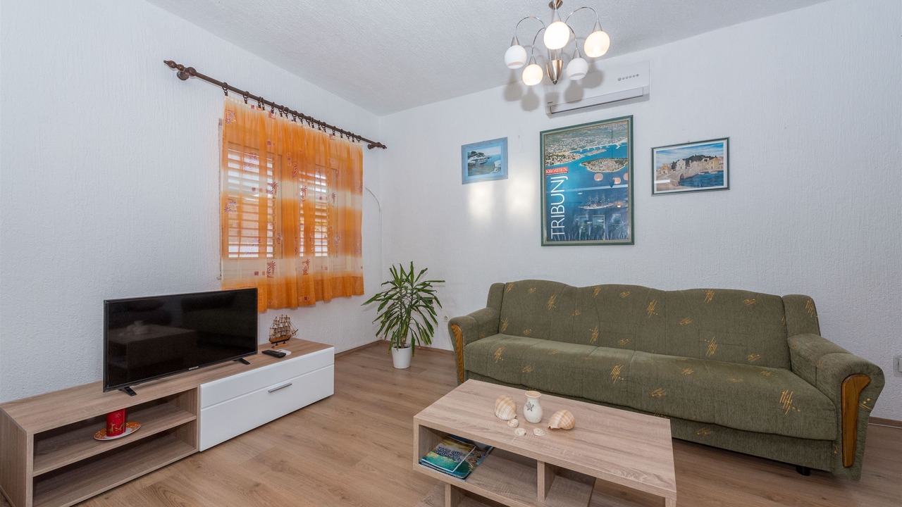 Photo of Livingroom in Tribunj