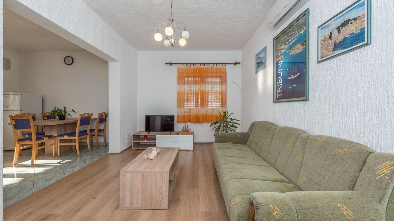 Photo of Livingroom in Tribunj