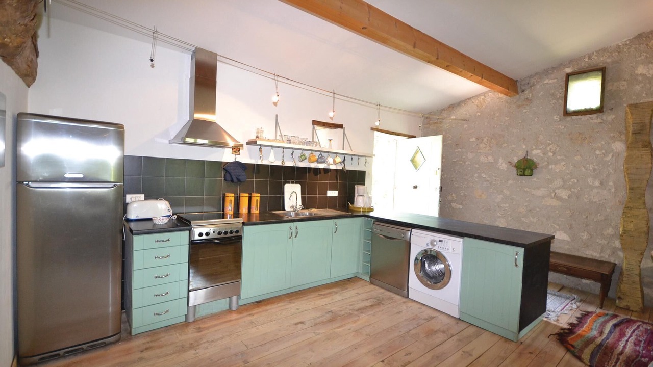 Photo of Others in Roynac