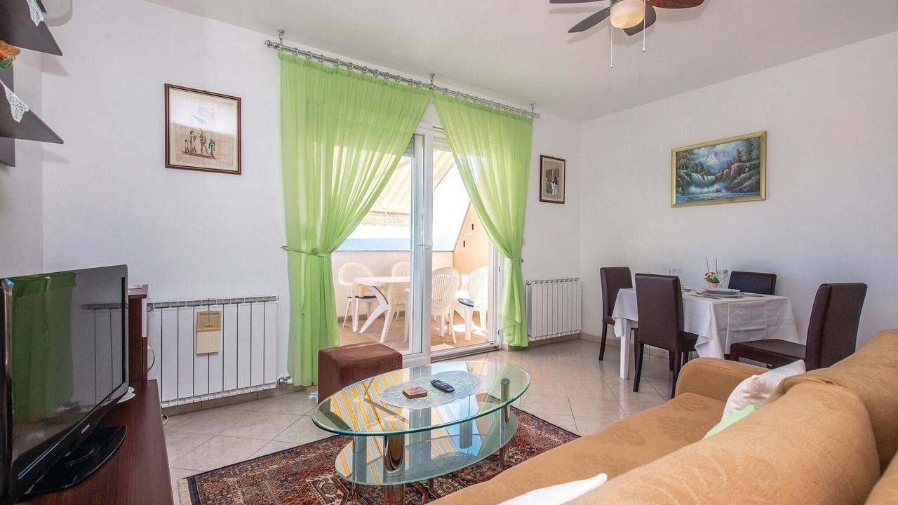 Photo of Bedroom in Smrika