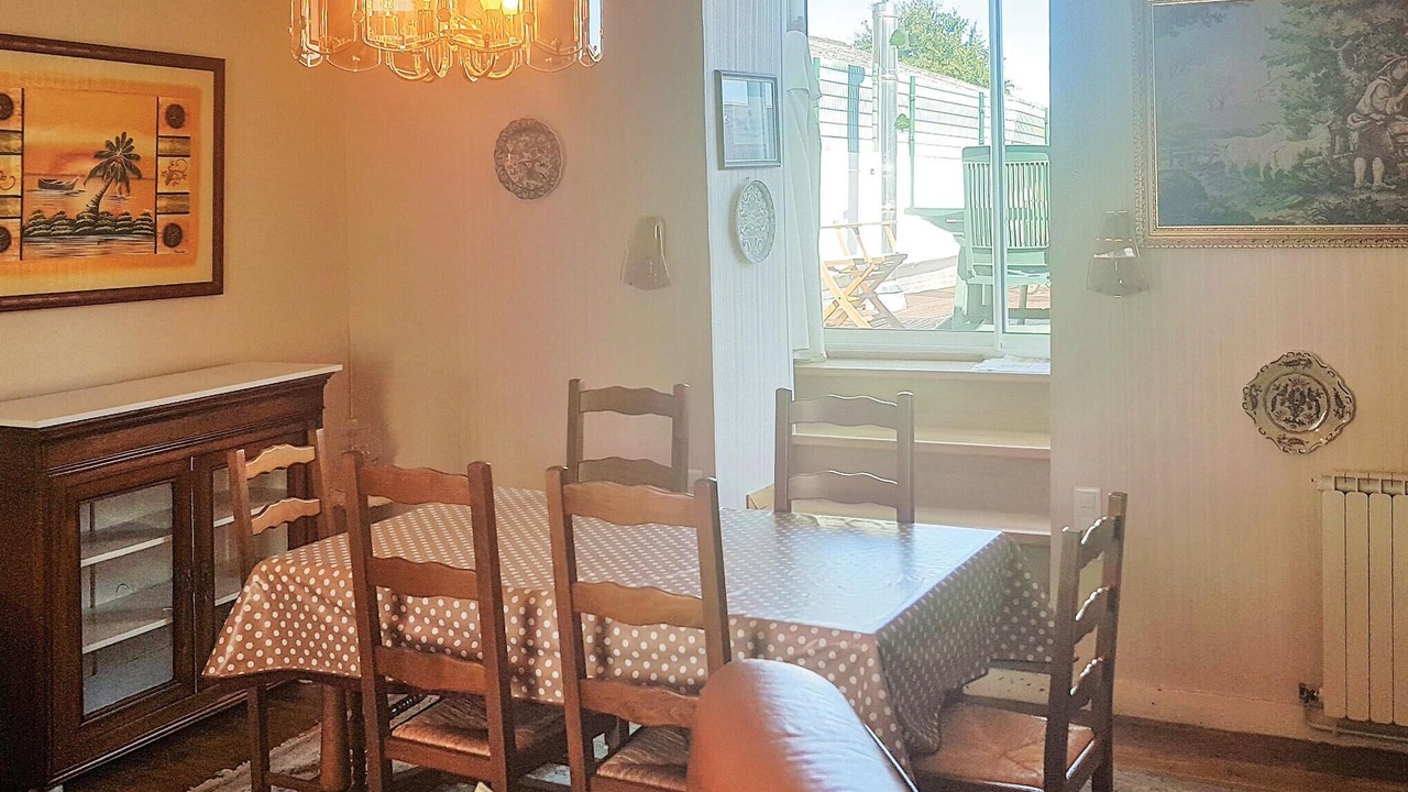 Photo of Bedroom in Plonevez-Porzay