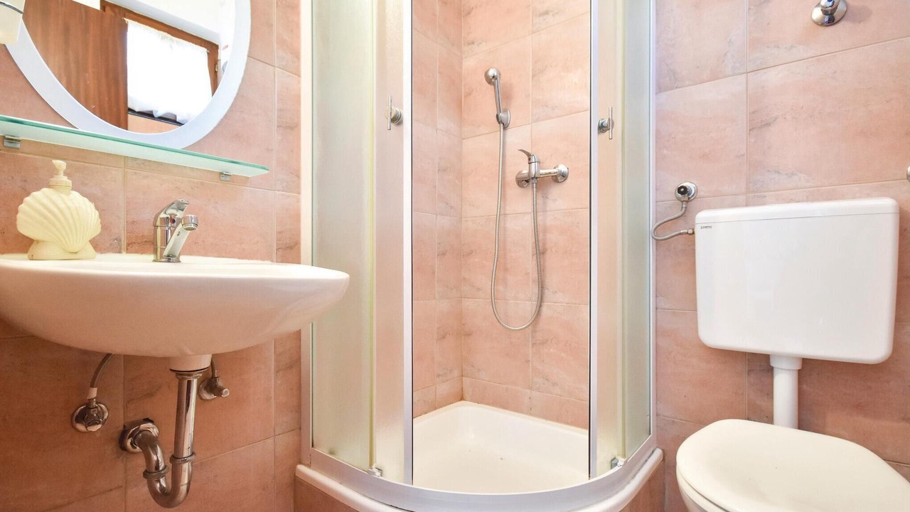 Photo of Bathroom in Okrug Donji