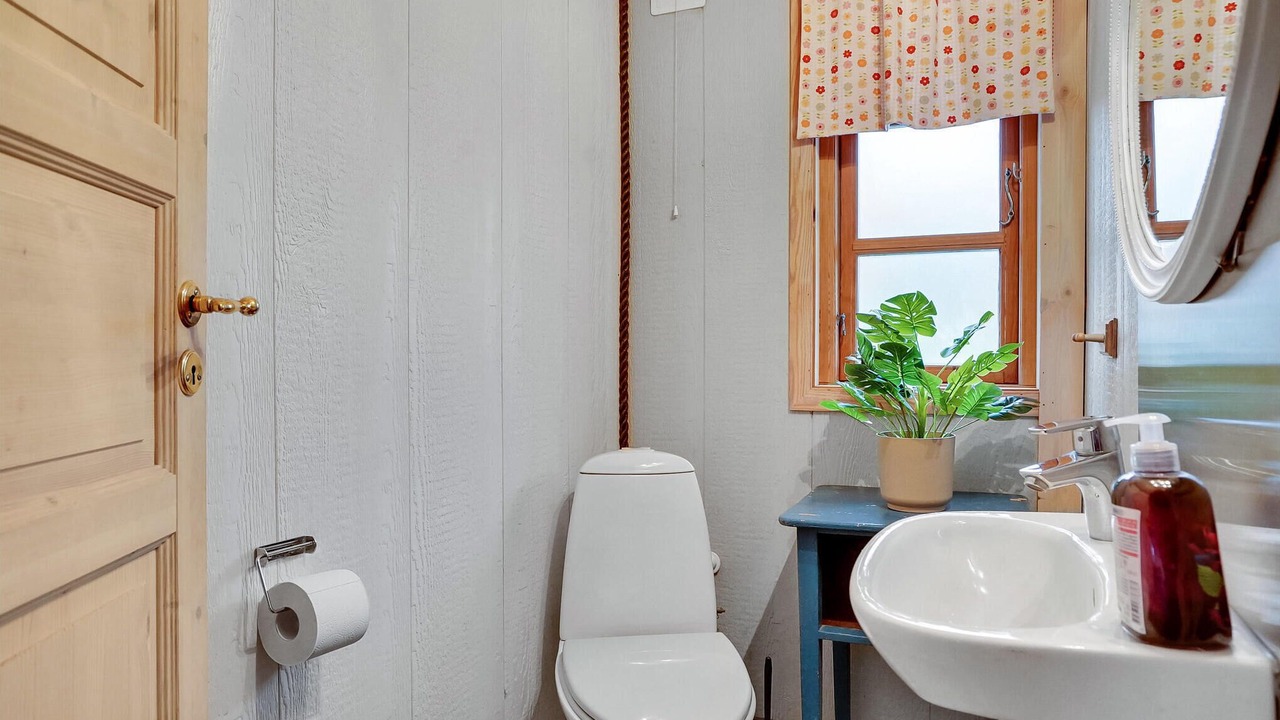 Photo of Bathroom in Jegum