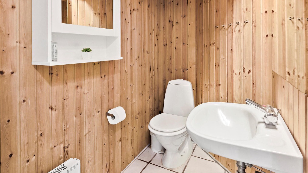 Photo of Bathroom in Bøtø By