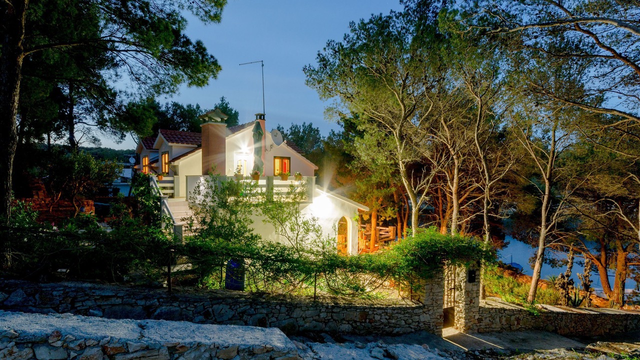 Photo of Outdoor in Cove Osibova (Milna)