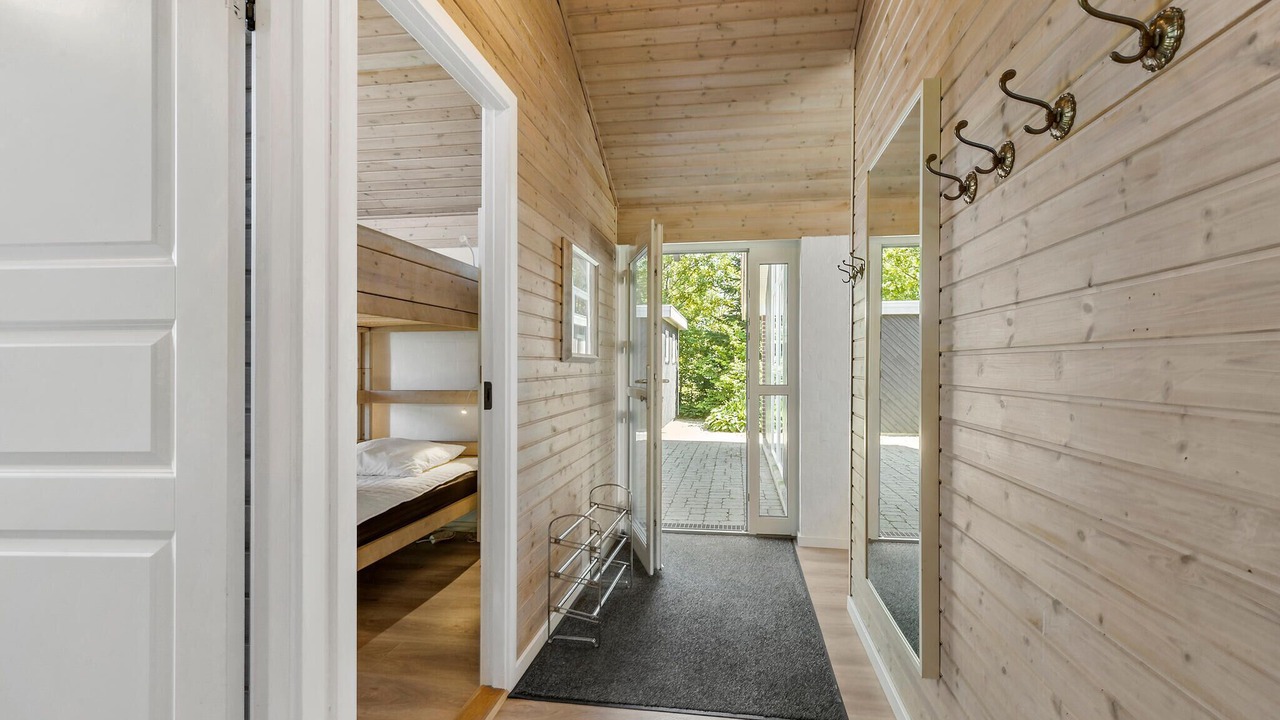 Photo of Others in Knebel