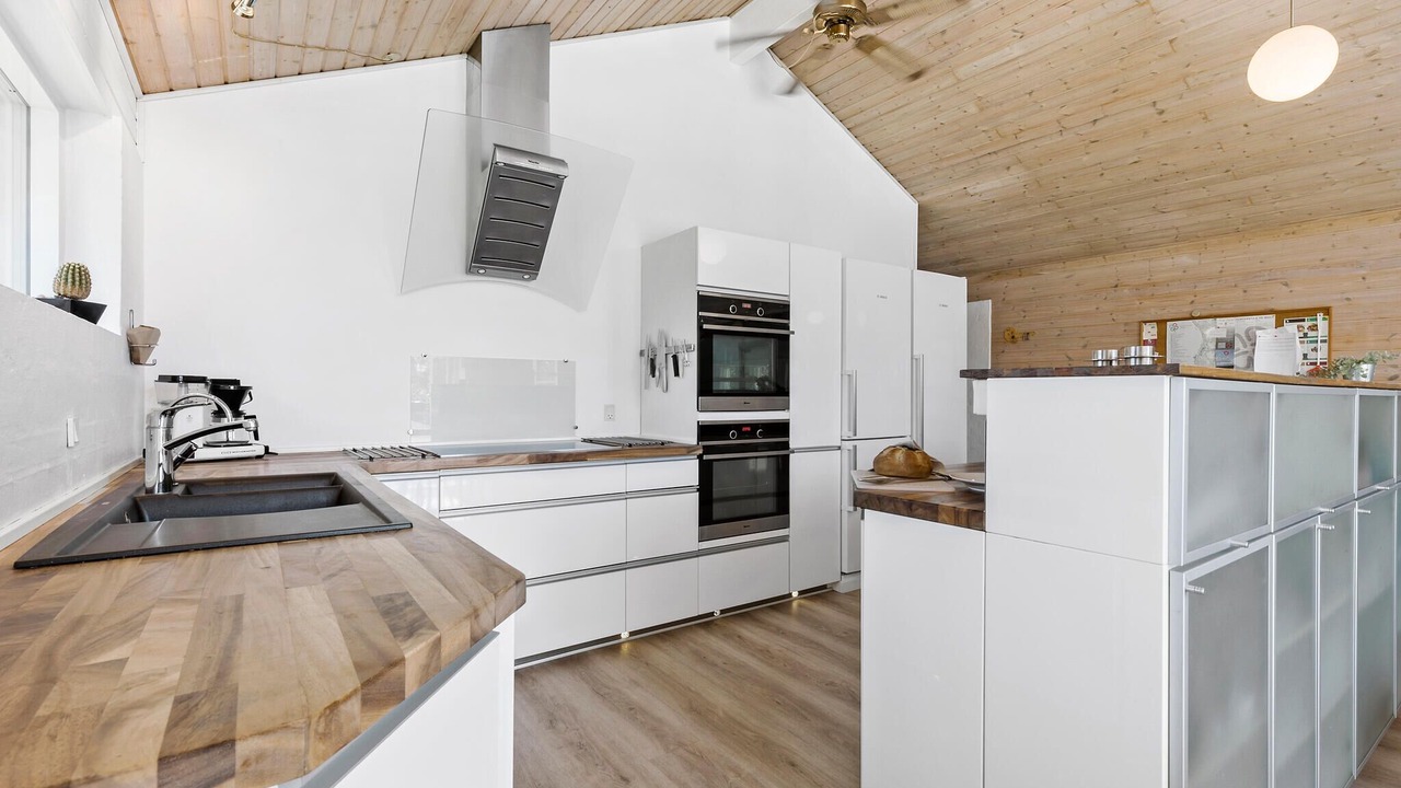 Photo of Others in Knebel