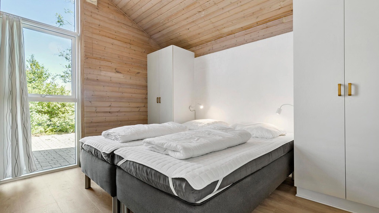 Photo of Others in Knebel