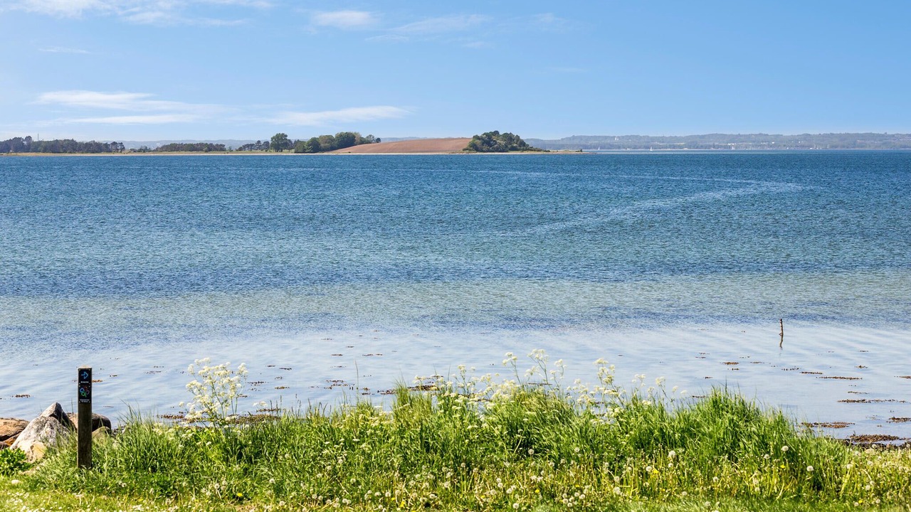 Photo of Others in Knebel