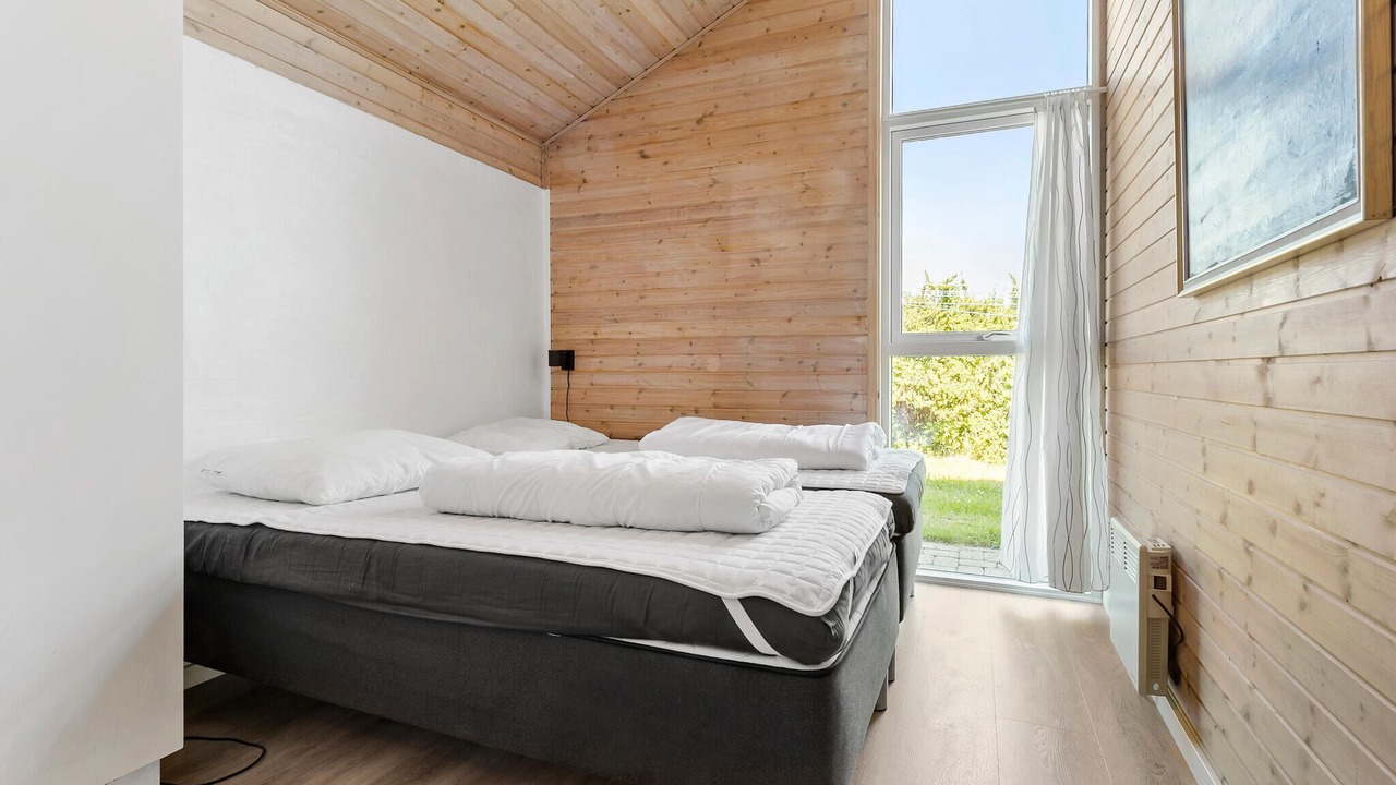 Photo of Others in Knebel