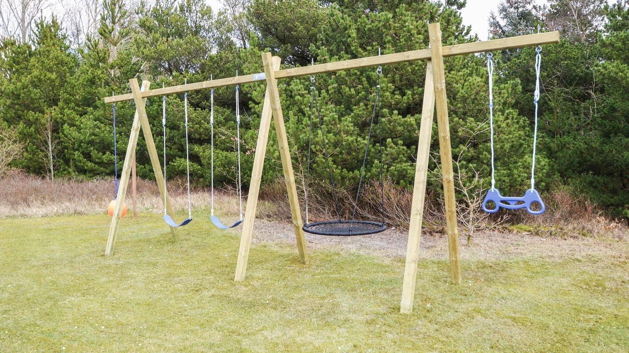 Photo of Others in Ho