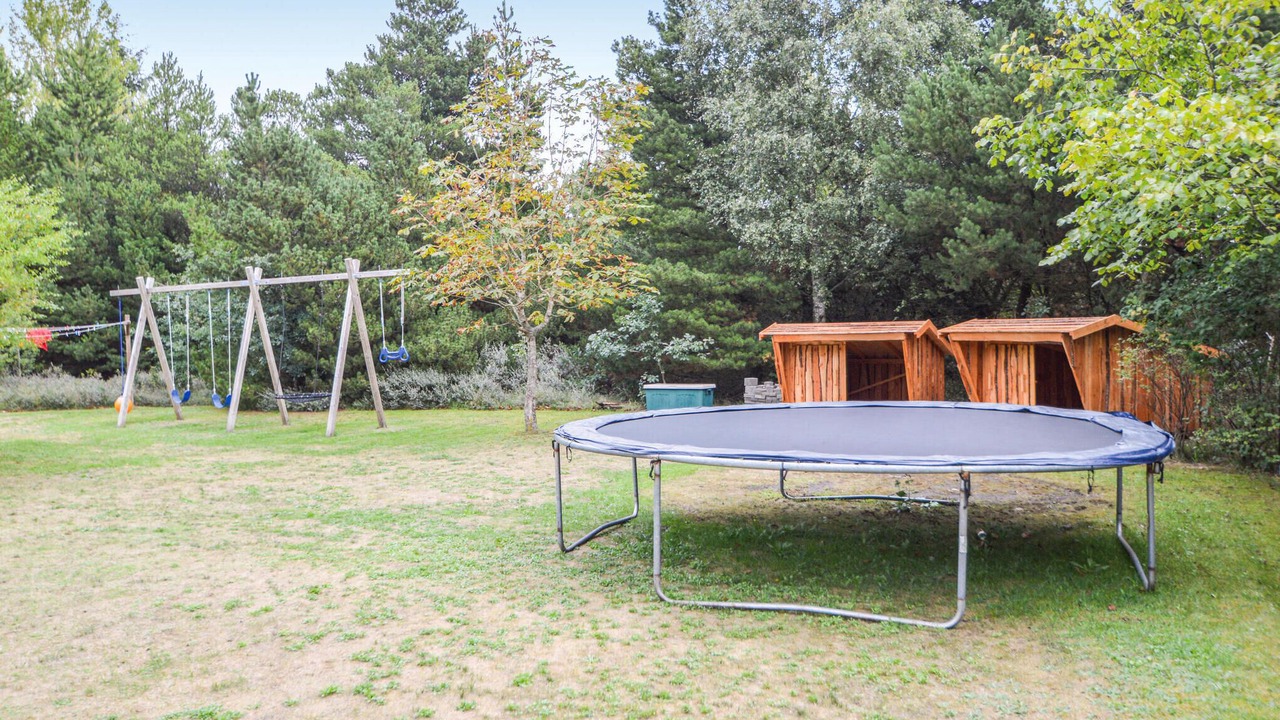 Photo of Others in Ho