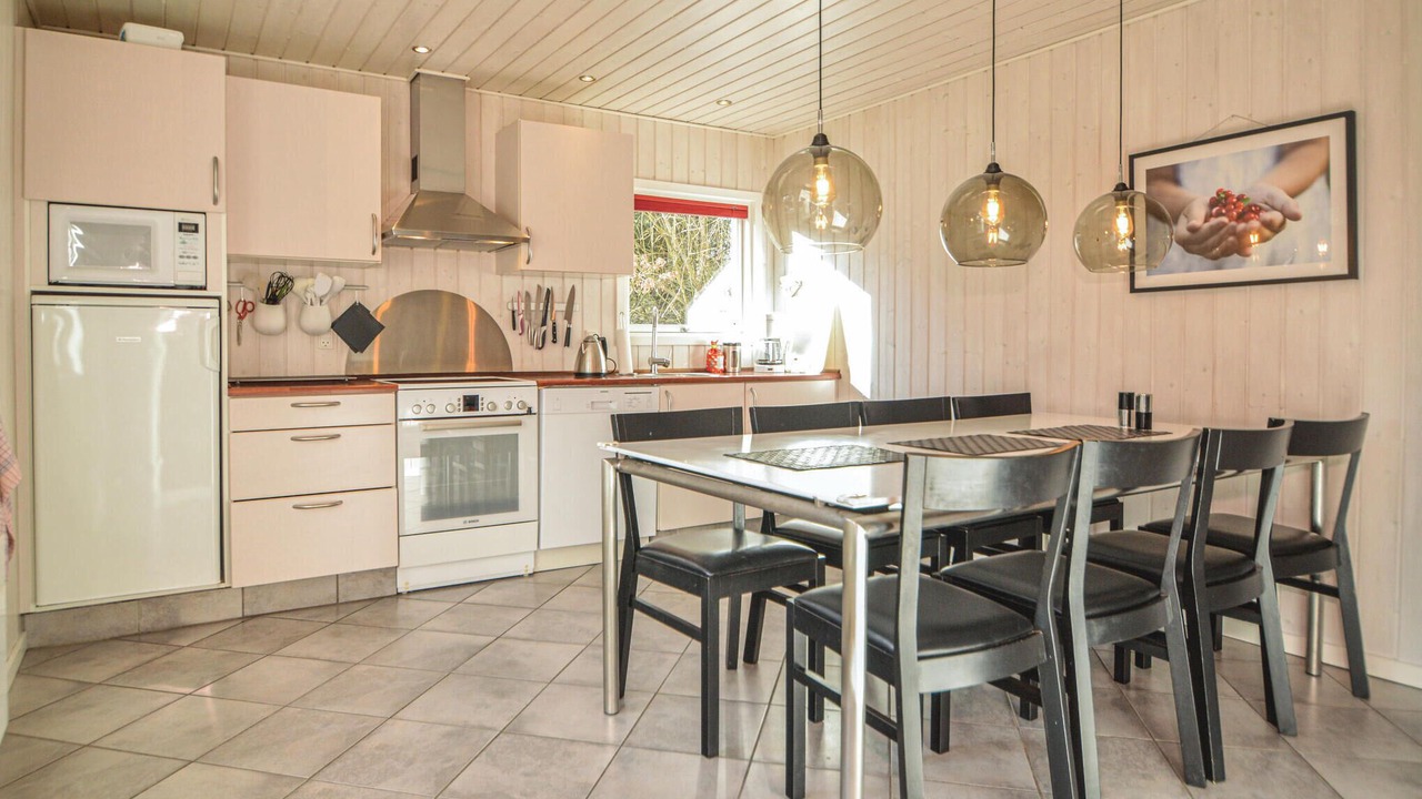 Photo of Others in Ho