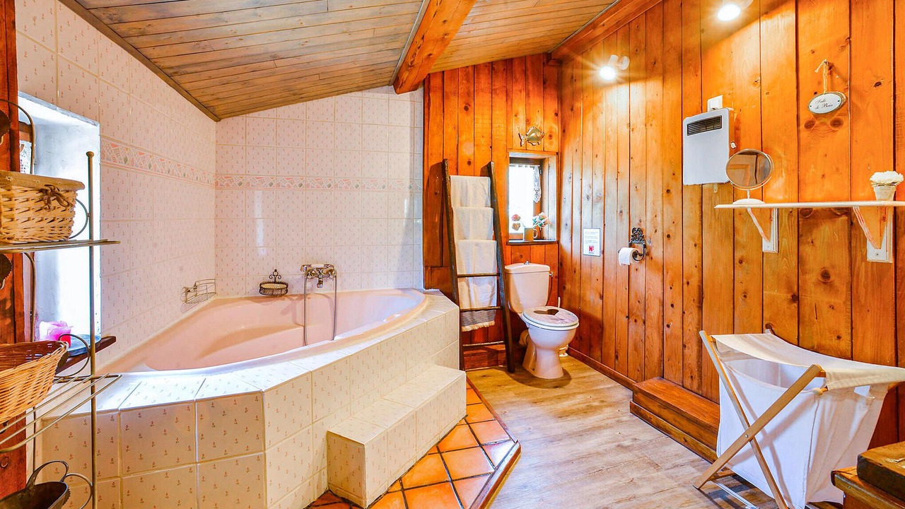 Photo of Bathroom in Vinezac