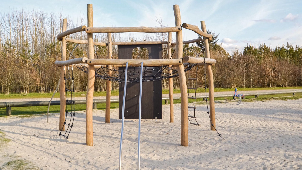 Photo of Others in Falen