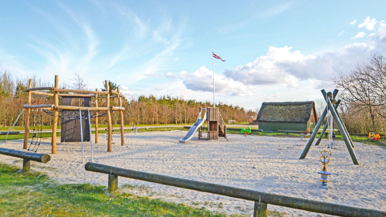 Photo of Others in Falen