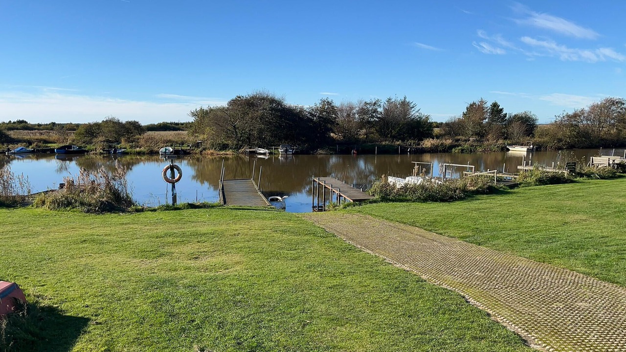 Photo of Others in Falen