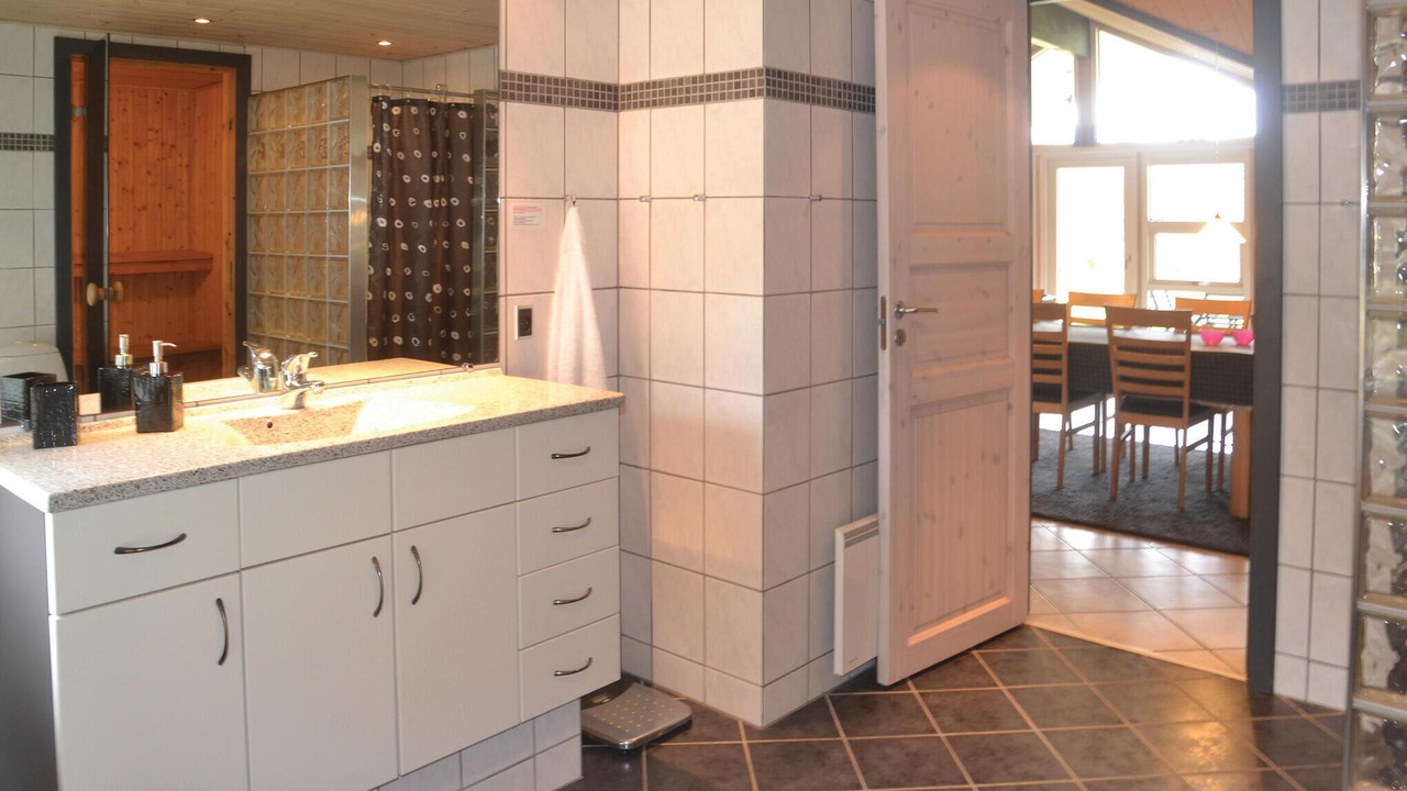 Photo of Bathroom in Jegum