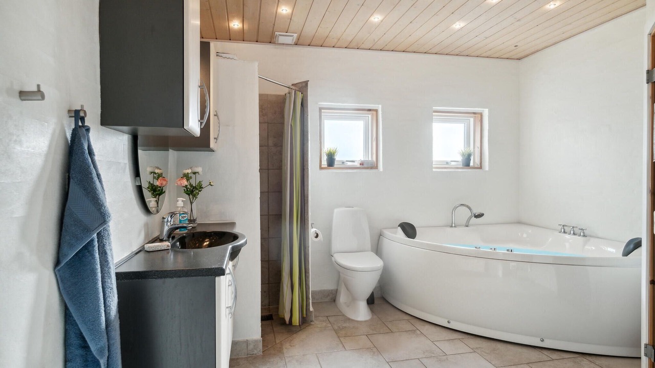 Photo of Bathroom in Øksenmølle
