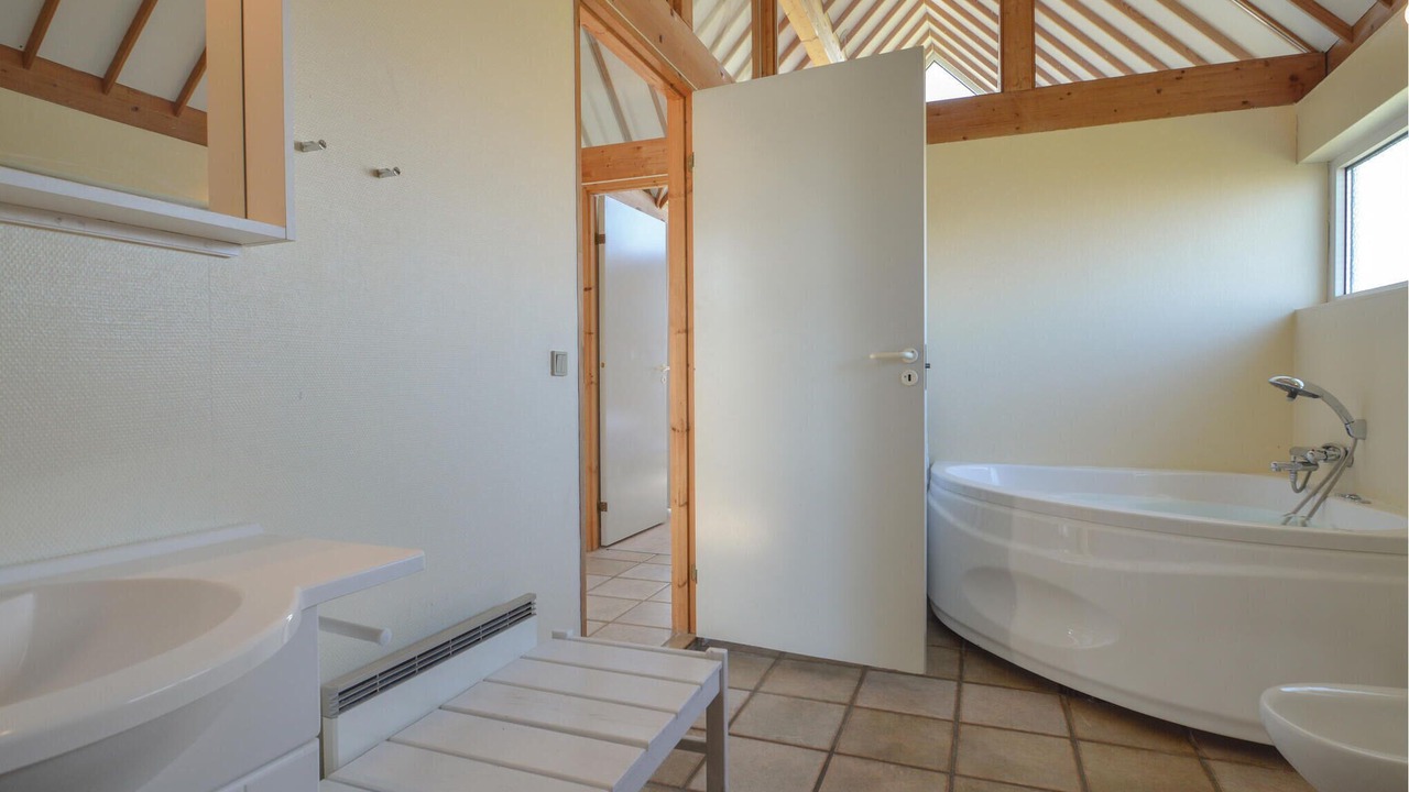 Photo of Bathroom in Lokken