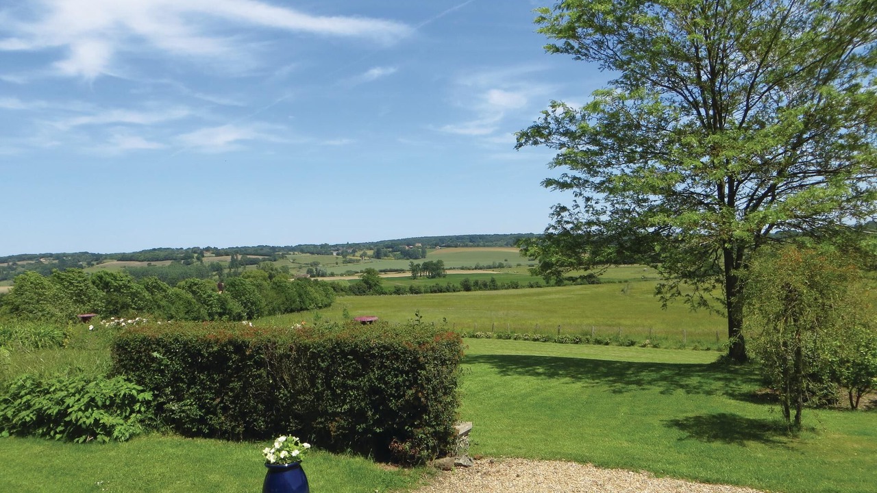Photo of Bedroom in Domfront-en-Champagne