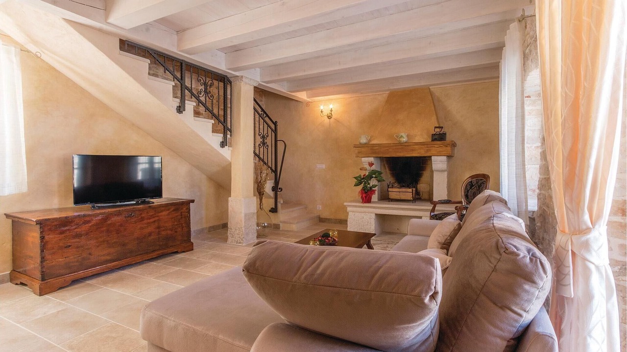 Photo of Bedroom in Gajana