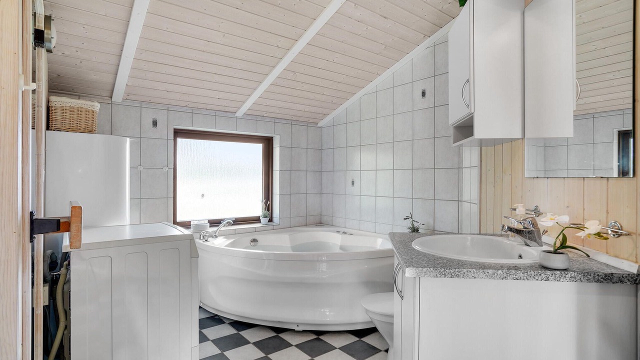 Photo of Bathroom in Askeby