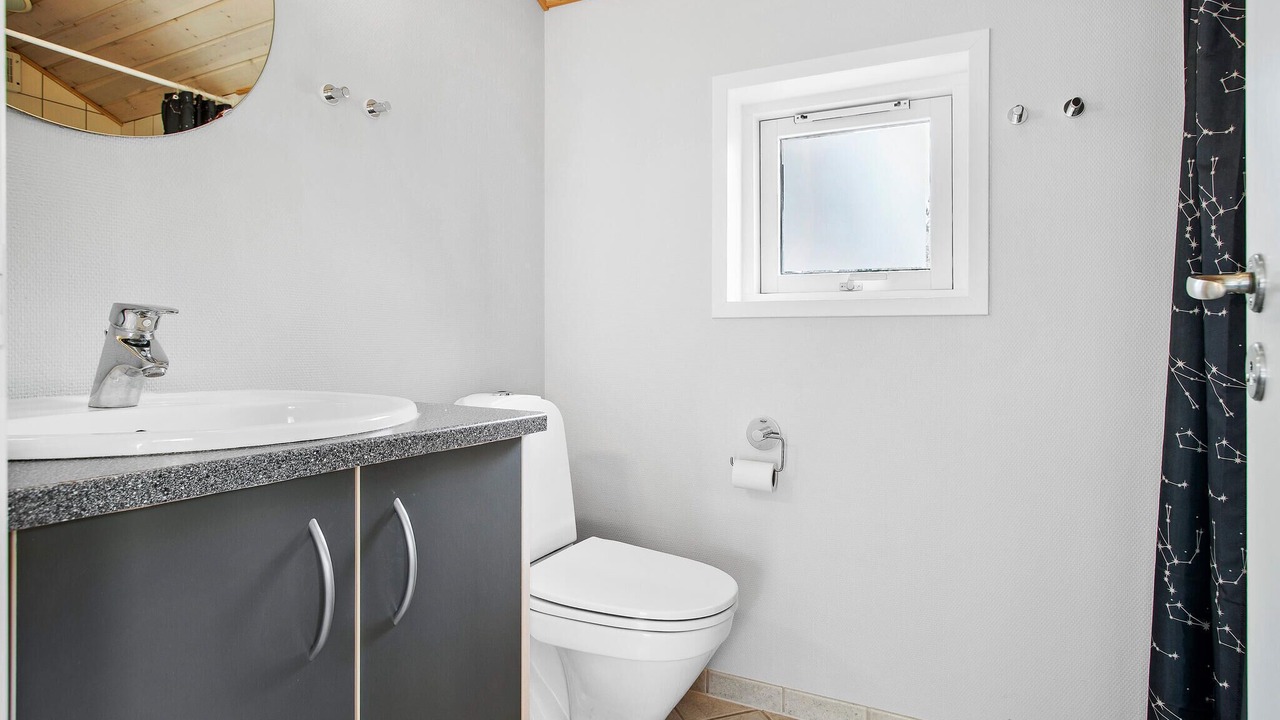Photo of Bathroom in Aalbaek