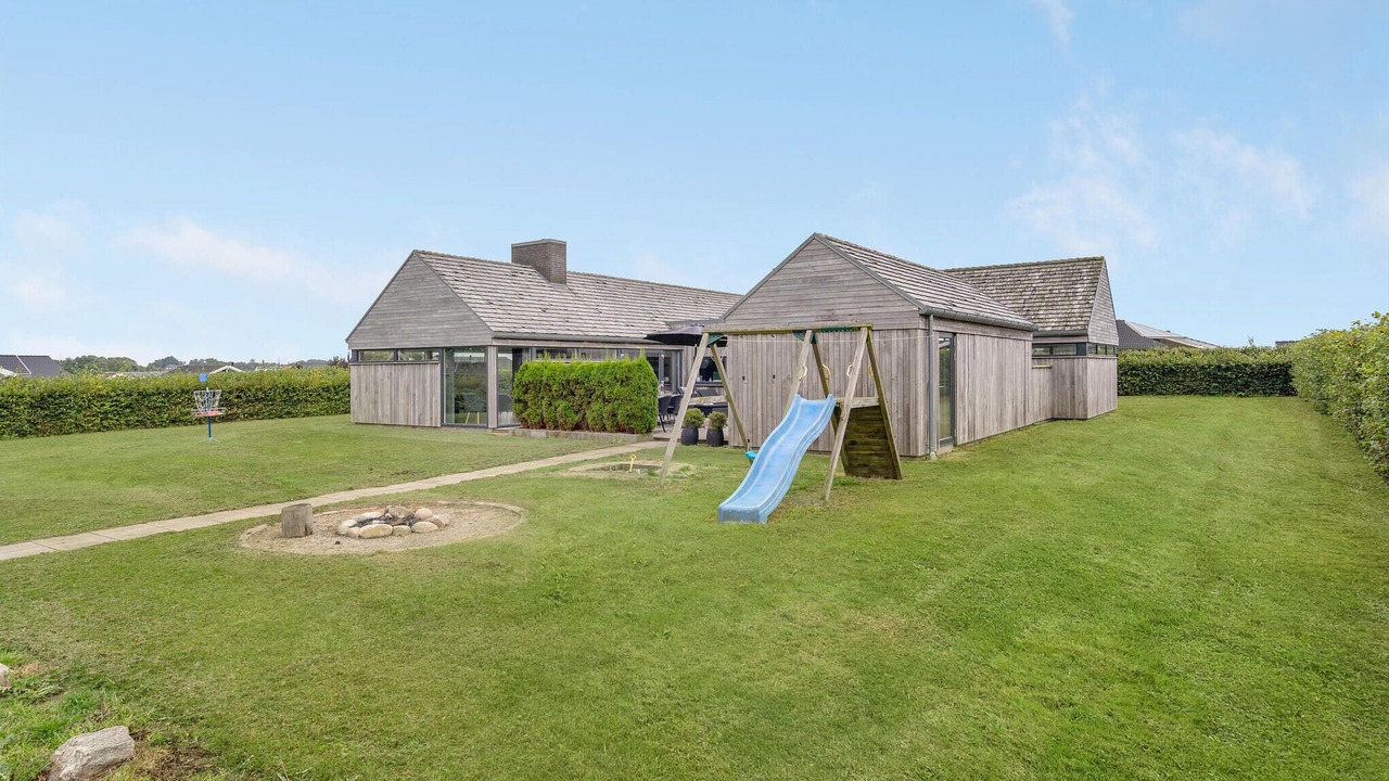 Photo of Others in Flovt Strand