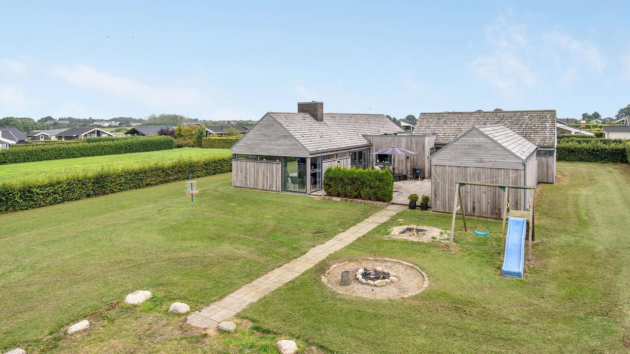 Photo of Others in Flovt Strand