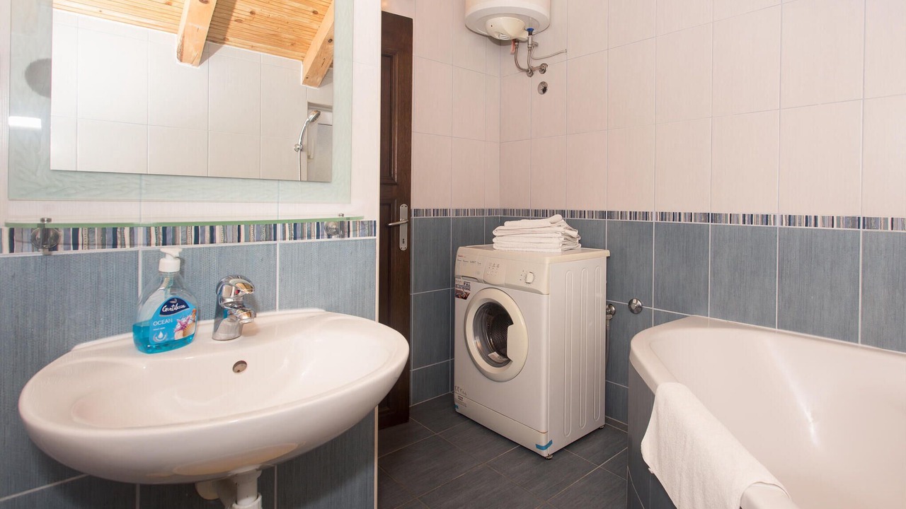 Photo of Bathroom in Brist