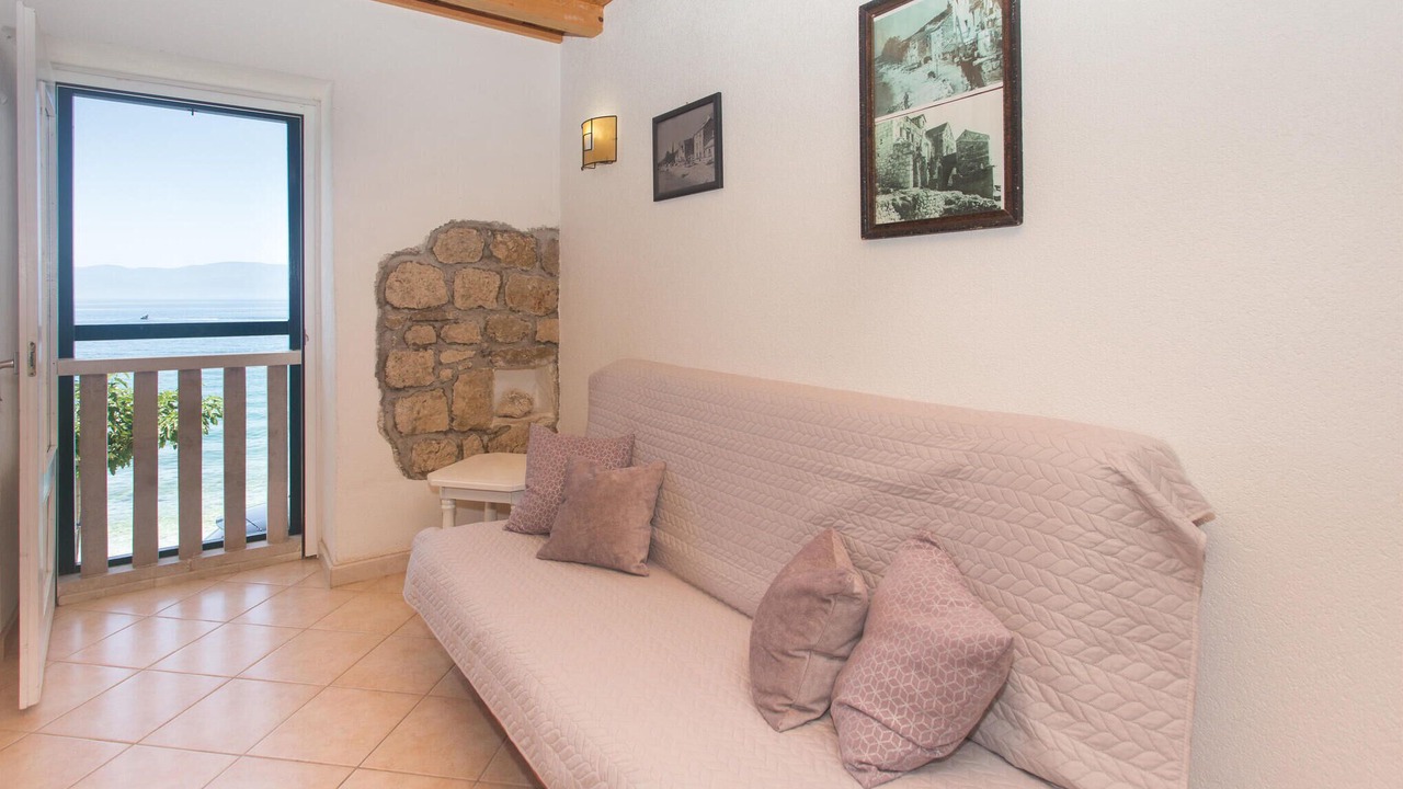 Photo of Bedroom in Brist
