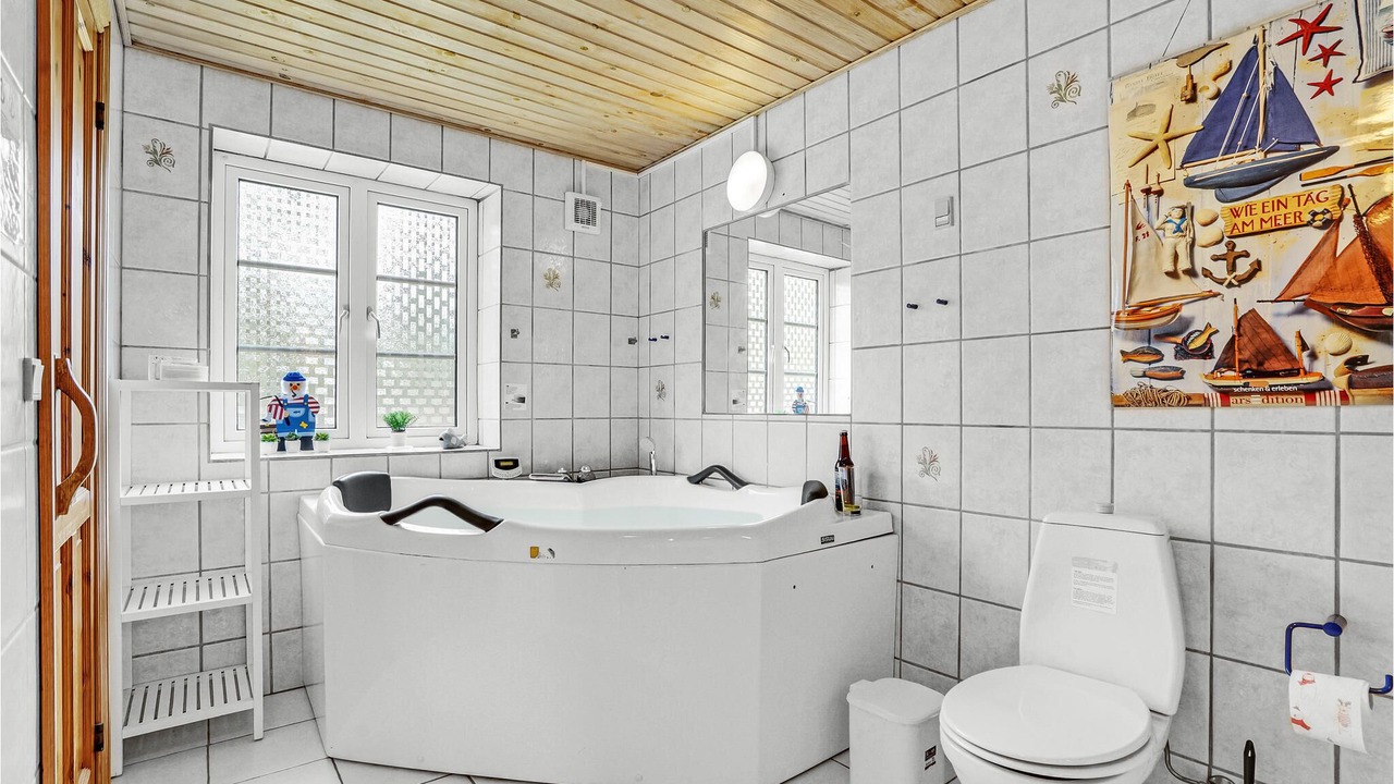 Photo of Bathroom in Toftum