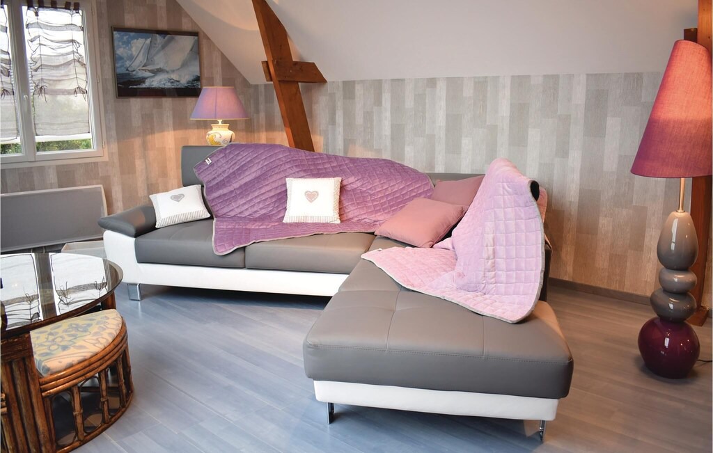 Photo of Livingroom in Saint-Germain-sur-Ay