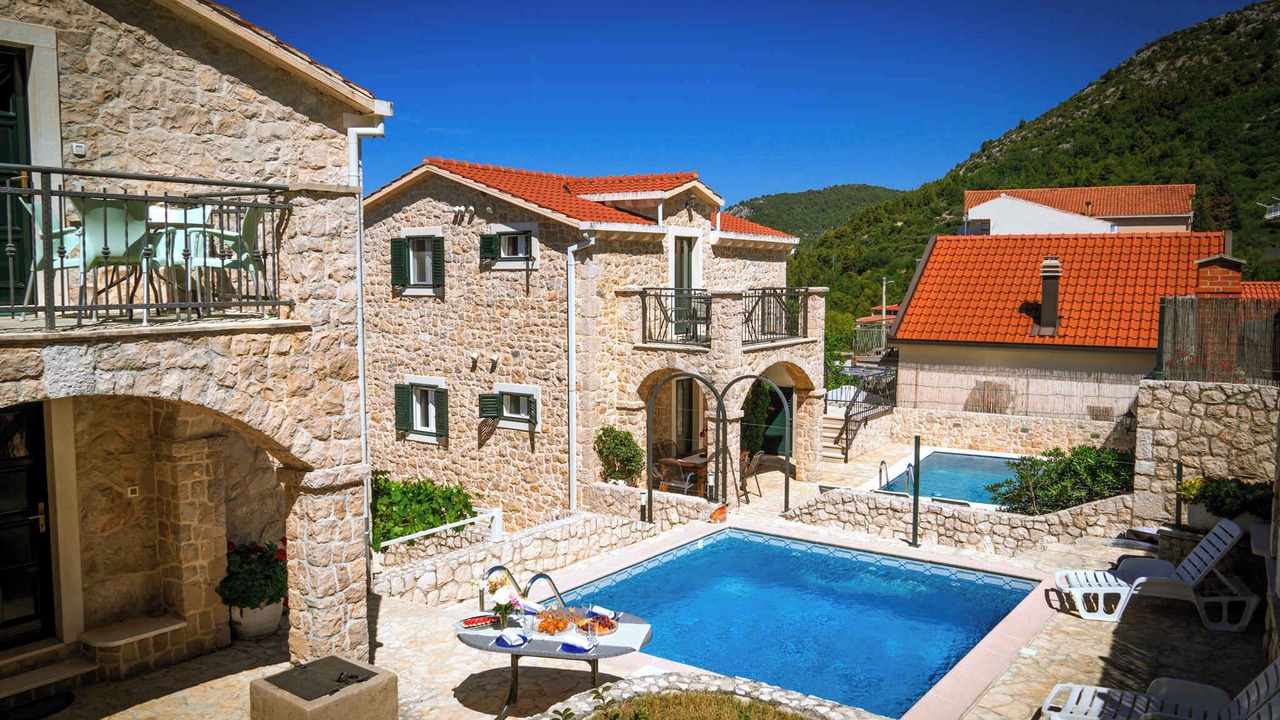 Photo of Outdoor in Kremena