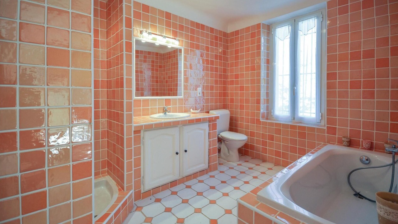 Photo of Others in Cabris