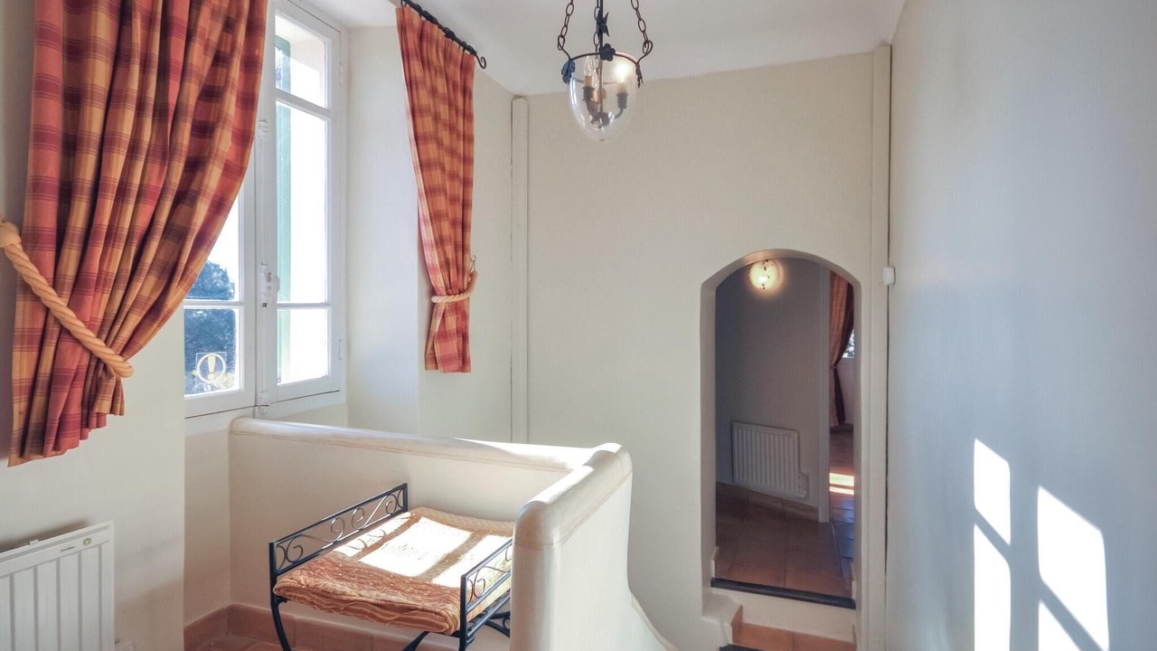 Photo of Others in Cabris