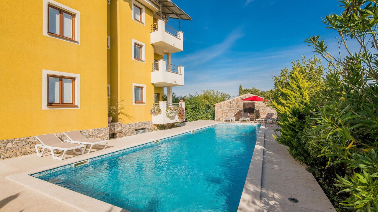 Photo of Outdoor in Salatic