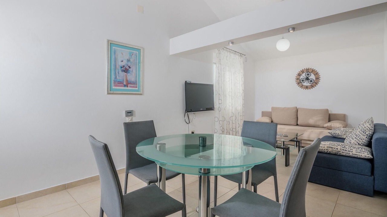 Photo of Bedroom in Salatic