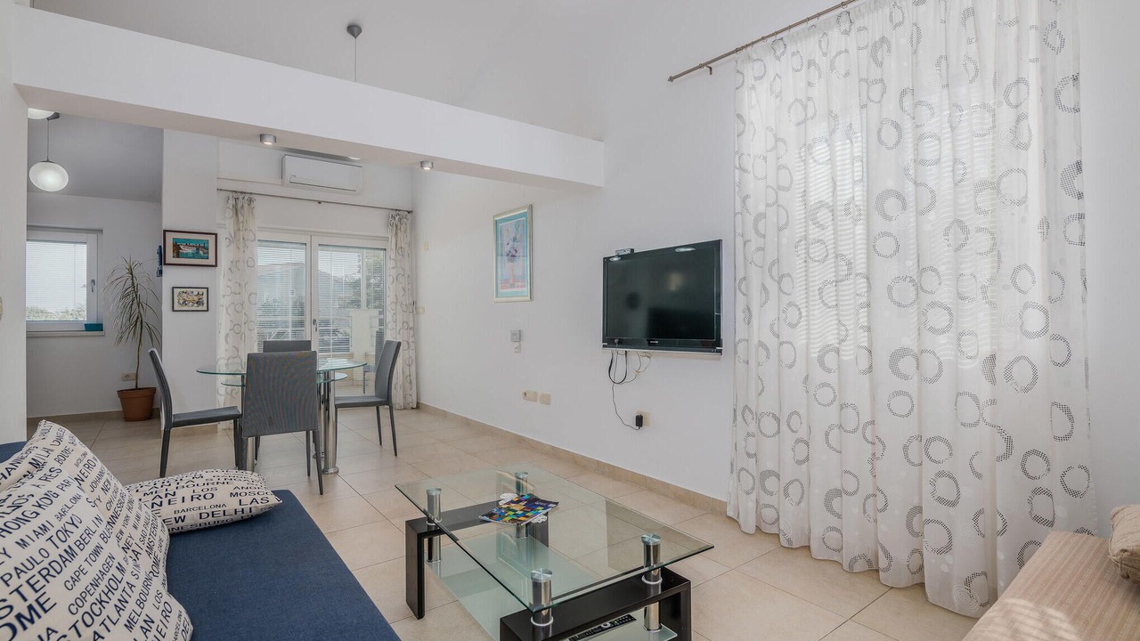 Photo of Bedroom in Salatic