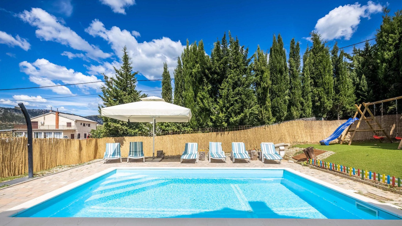 Photo of Outdoor in Bribir