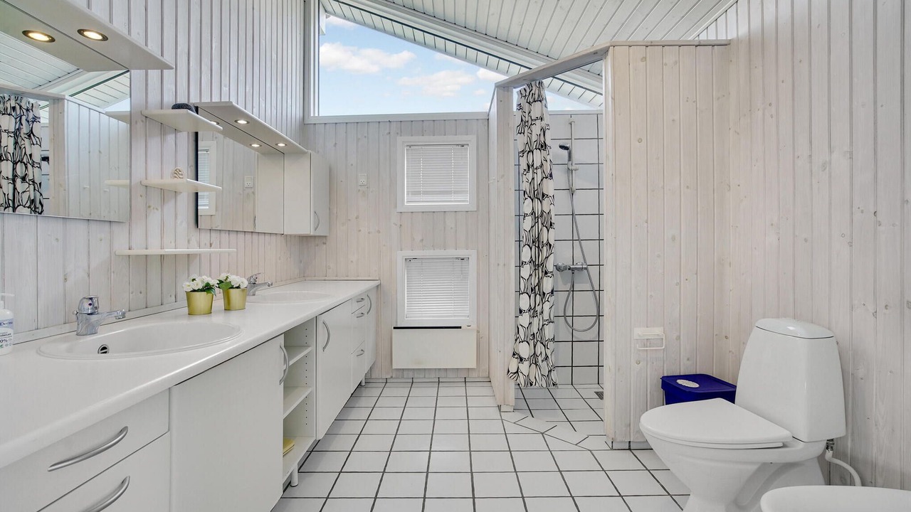 Photo of Bathroom in Strøby Ladeplads