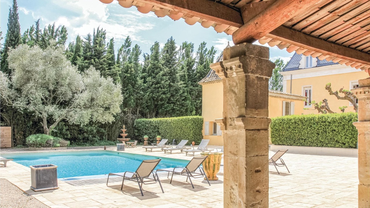 Photo of Outdoor in Pont-Saint-Esprit