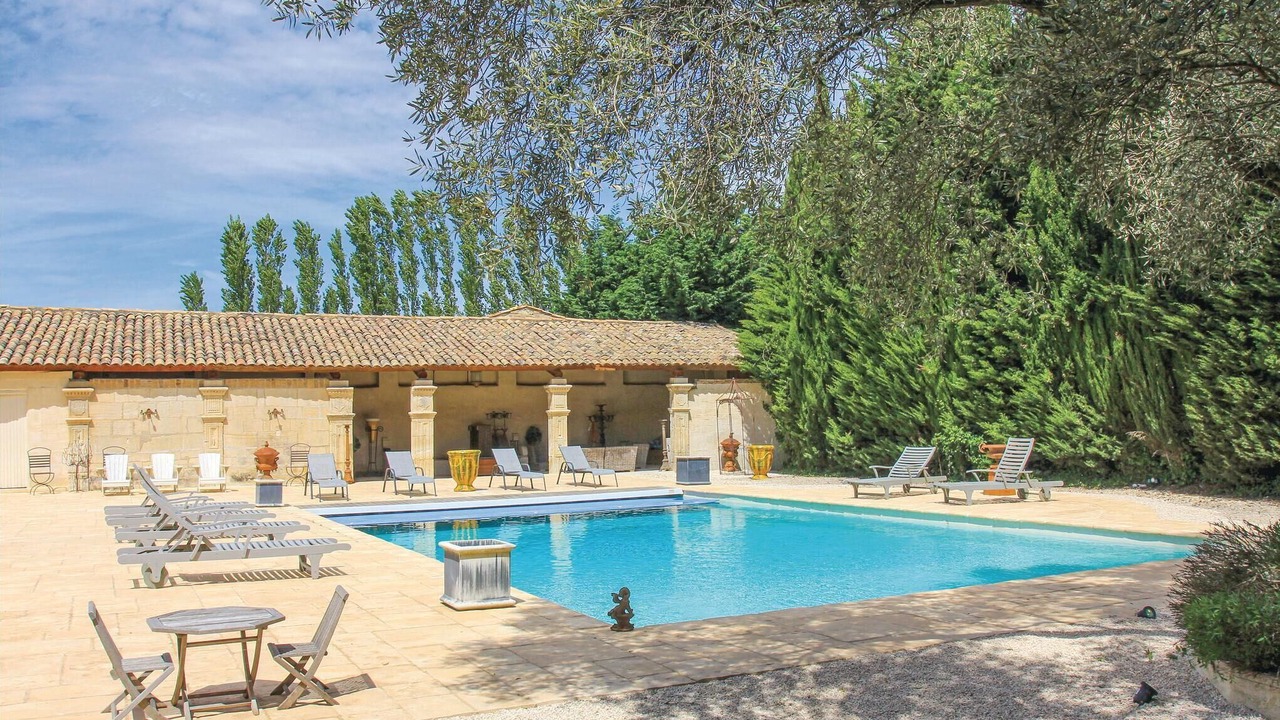 Photo of Outdoor in Pont-Saint-Esprit