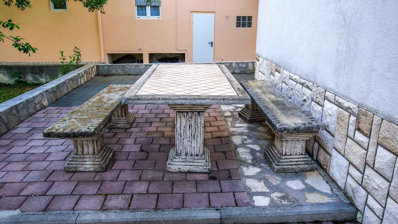 Photo of Outdoor in Seline