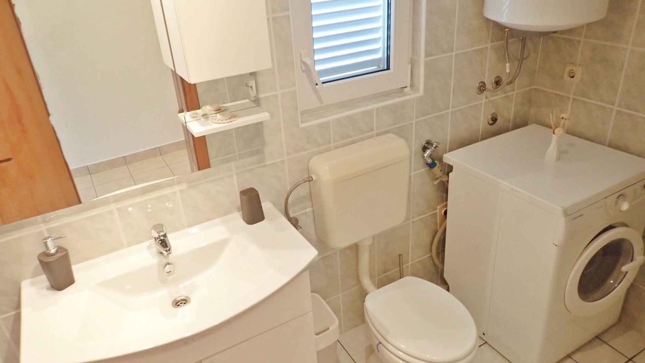 Photo of Bathroom in Seline