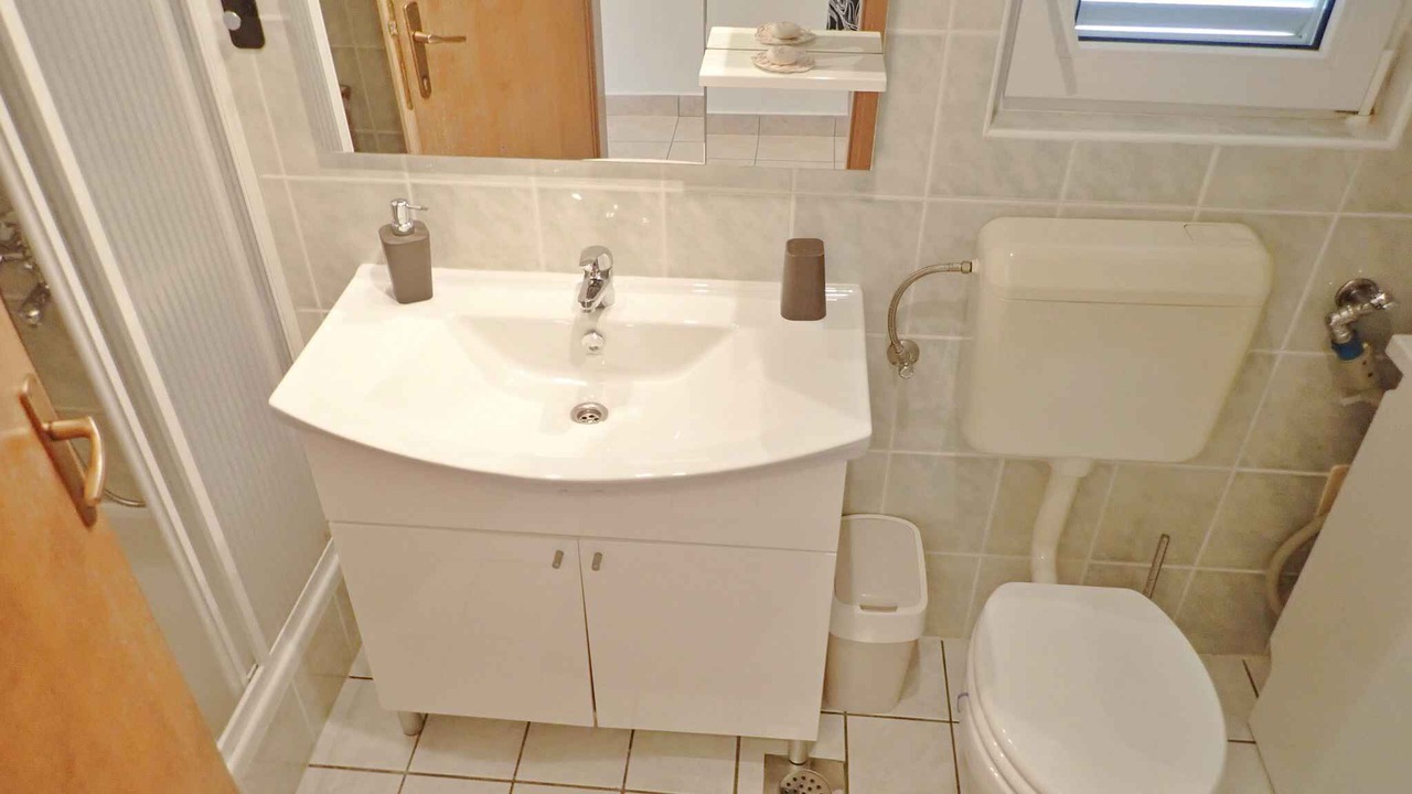 Photo of Bathroom in Seline